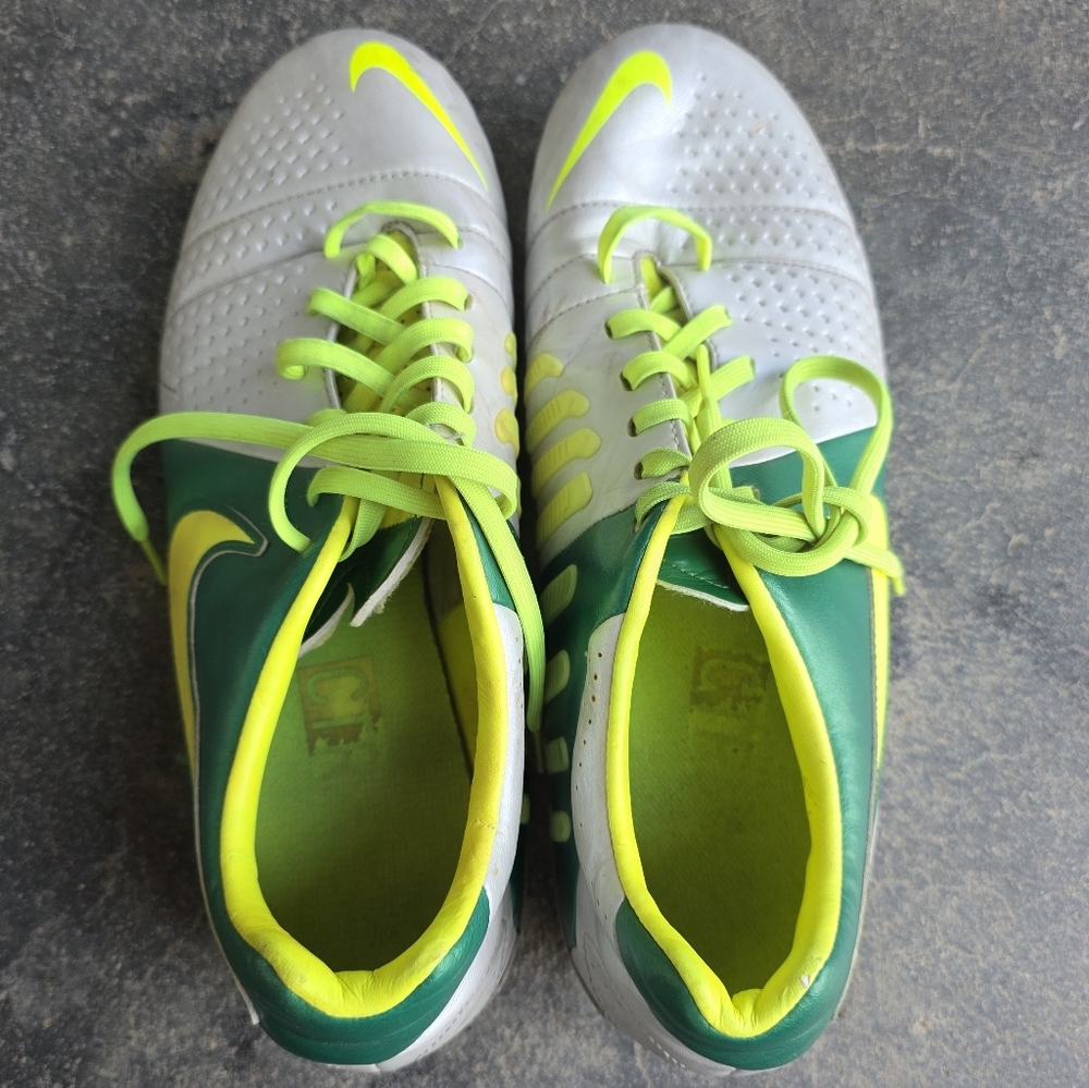 Nike CTR360 Libretto III FG Volt Court Green - Picture 7 of 9